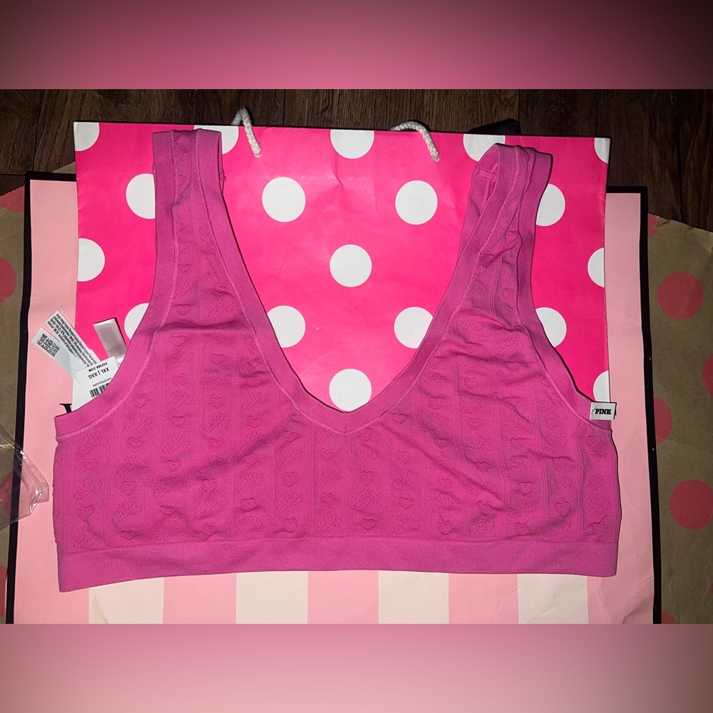 NWT VS PINK Size XXL Unlined Plunge Sports Bra.